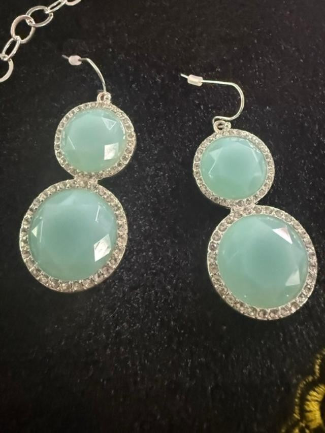 SAQ Aqua Blue Faceted Rhinestone Necklace & Earrings Set Silver Tone
