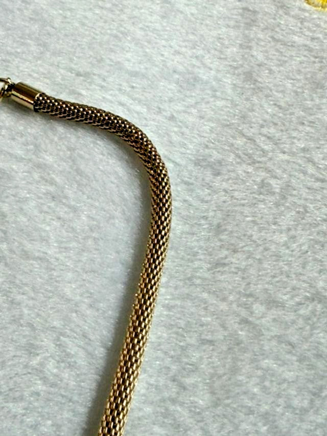 Avon SHB Gold Tone Rhinestone Wire Flower Mesh Necklace 22"