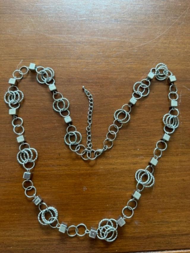 Silver Tone Textured Interlocking Circle Link Necklace 32" + 3" Extender