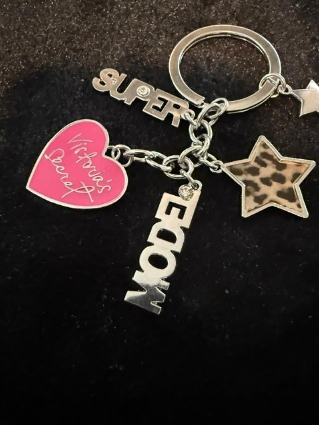 Victoria’s Secret Heart Supermodel Glam Girls Leopard Keyring Keychain