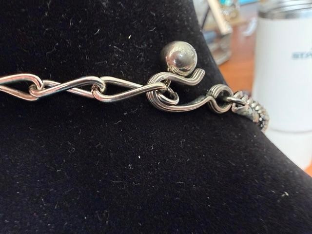 Vintage silver TONE Bib Chain Necklace