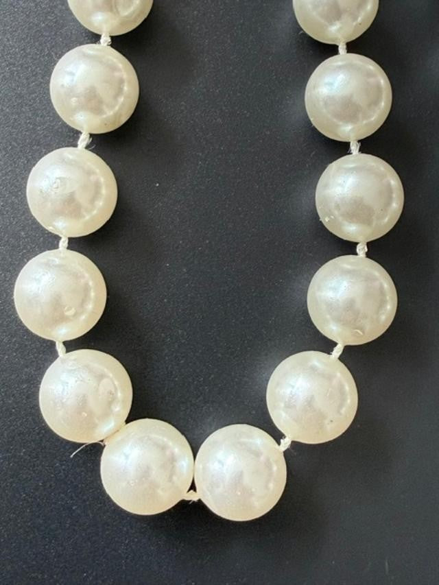29 inch continues strand faux Pearl Necklace-Individually knottted.