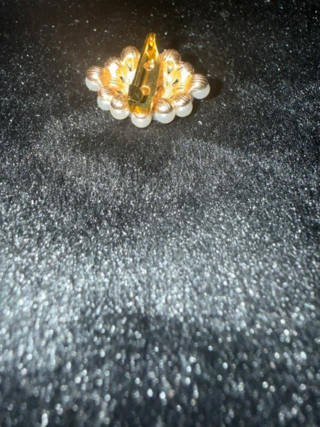 Faux Pearl Cluster Ring Gold Tone 1 Inch Statement Costume Jewelry