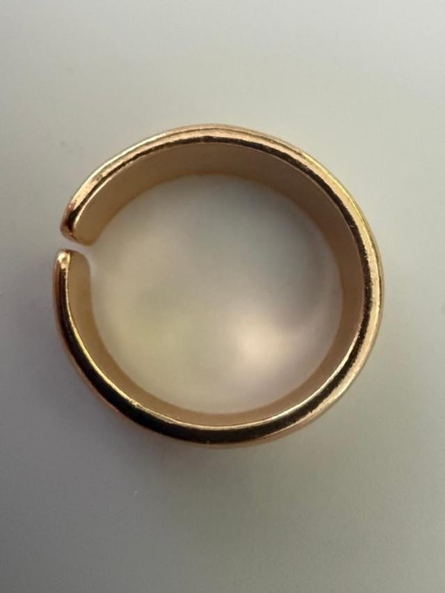 Gold Tone Smooth 3mm Adjustable Band Ring Size 7 Minimalist