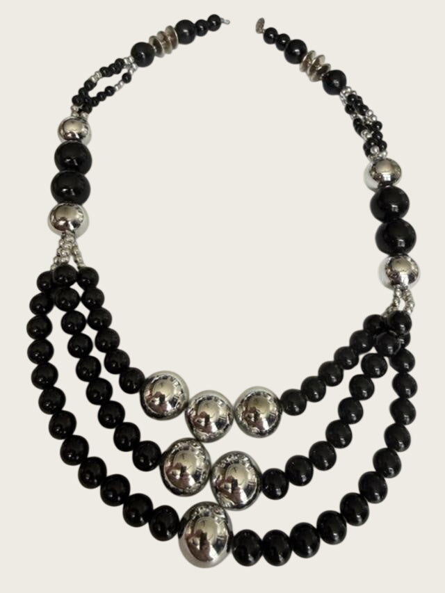 Vintage chunky silver & Black Bead 3 Strd Necklace 22 inches