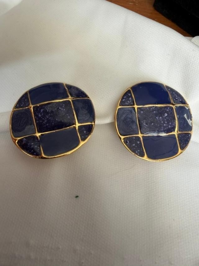 Vintage Clip-On Earrings. Blue & Gold Circle.,  1.5”Diam