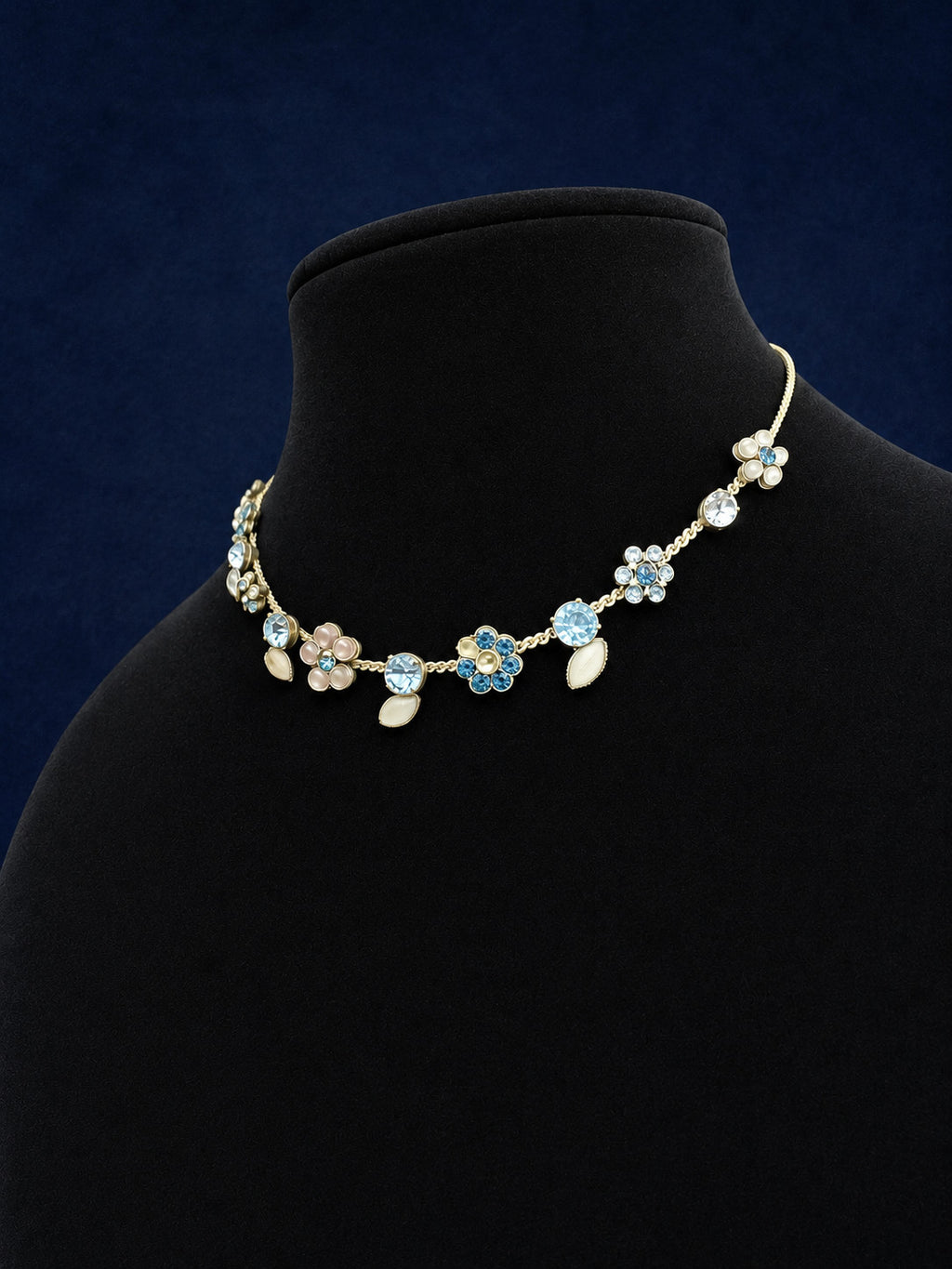rhinestone necklace vintage