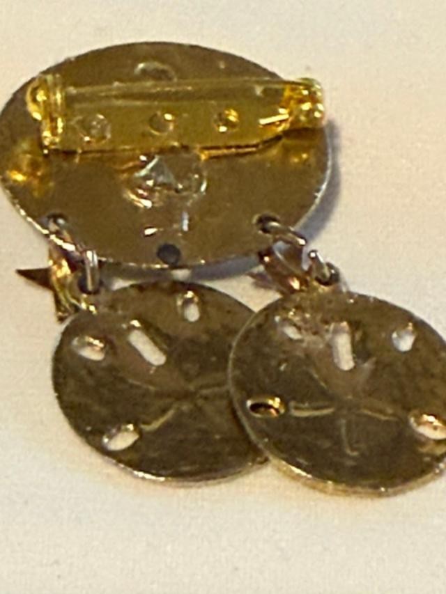 two tone golld and silver brooch