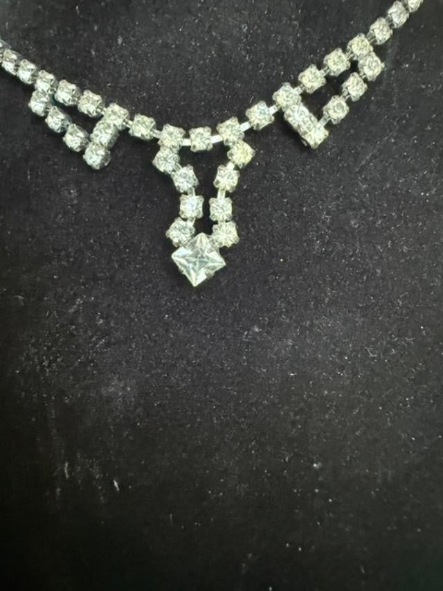 Vintage 1950’s Rhinestone Drop Choker Style Necklace Silver Tone 16” Inch APPROX