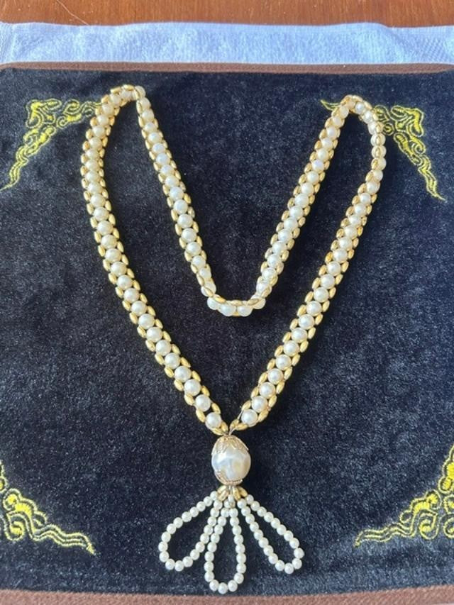 Vintage Faux Pearl Woven Gold Tone Tassel Pendant Necklace 30" Slipover