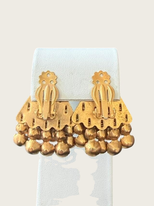 Vintage Aurora Borealis Triangular cascading Rhinestone crystal clip-on earring