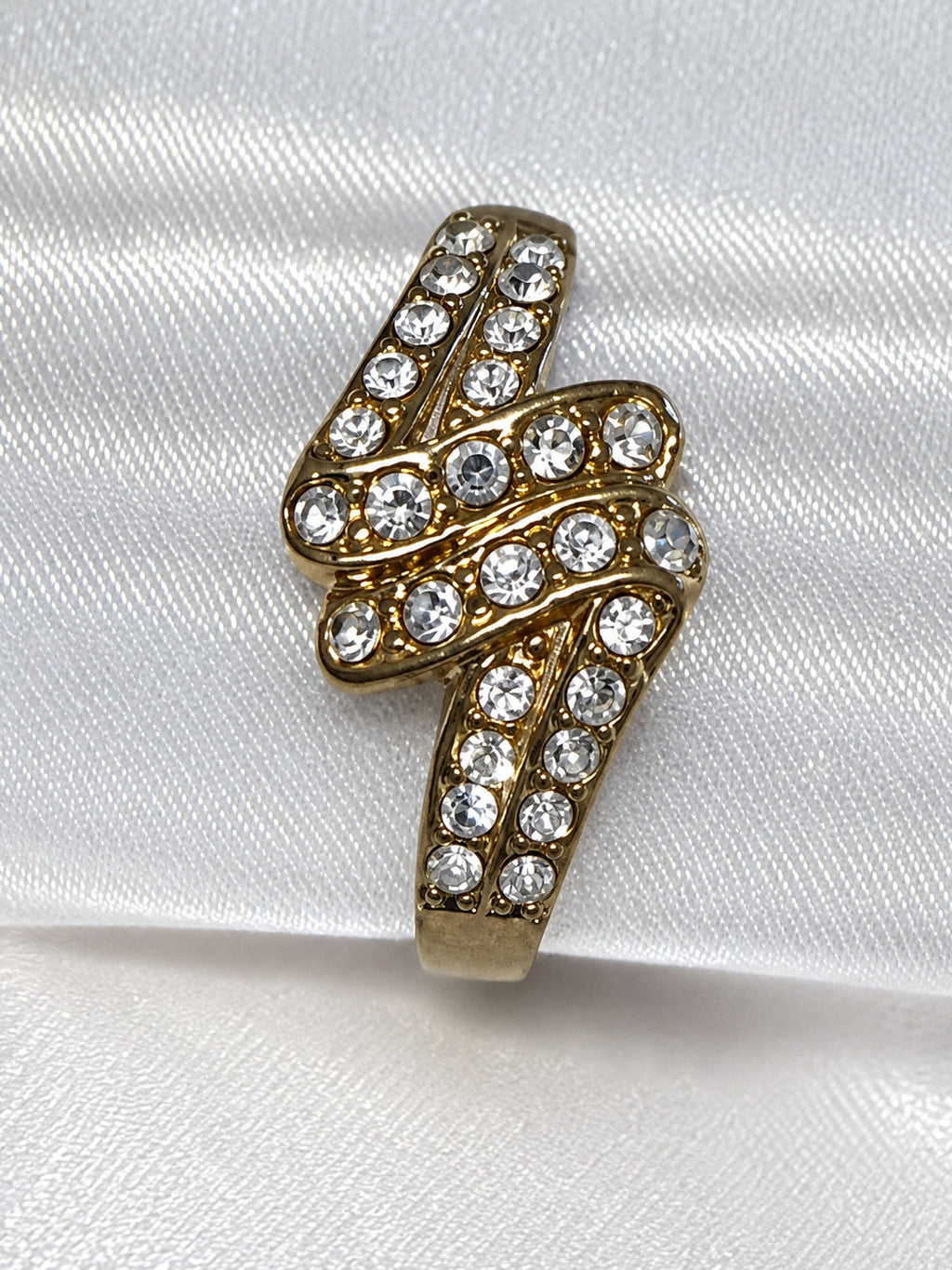 Gold Tone Clear Rhinestone Crisscross Knot Cocktail Ring Size 8.5