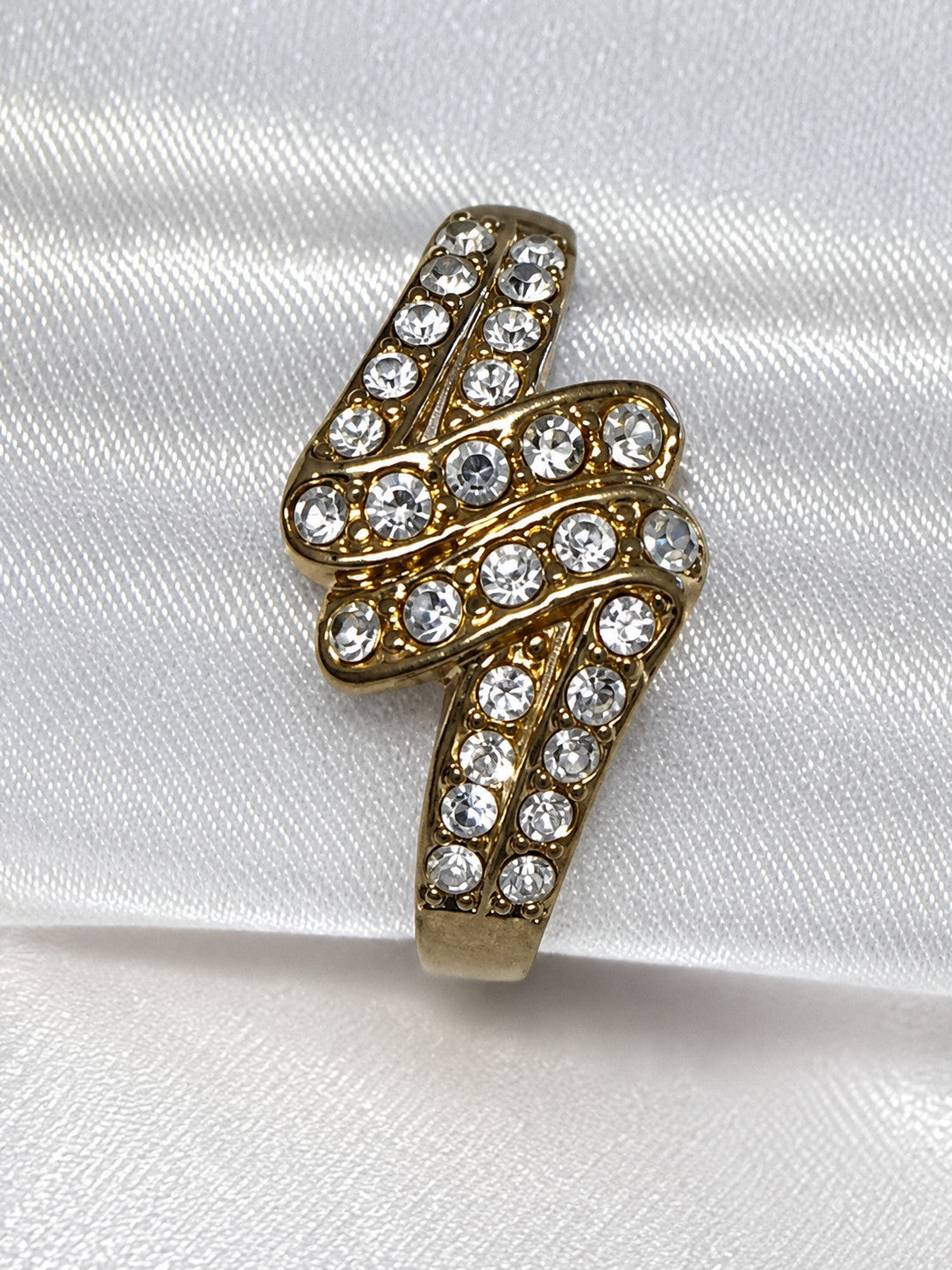Gold Tone Clear Rhinestone Crisscross Knot Cocktail Ring Size 8.5