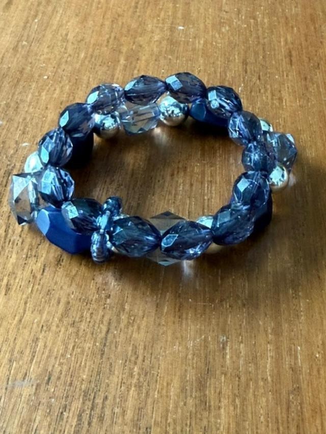Set of 2 Dark Blue Faceted Bead Stretch Bracelets Silver Tone
