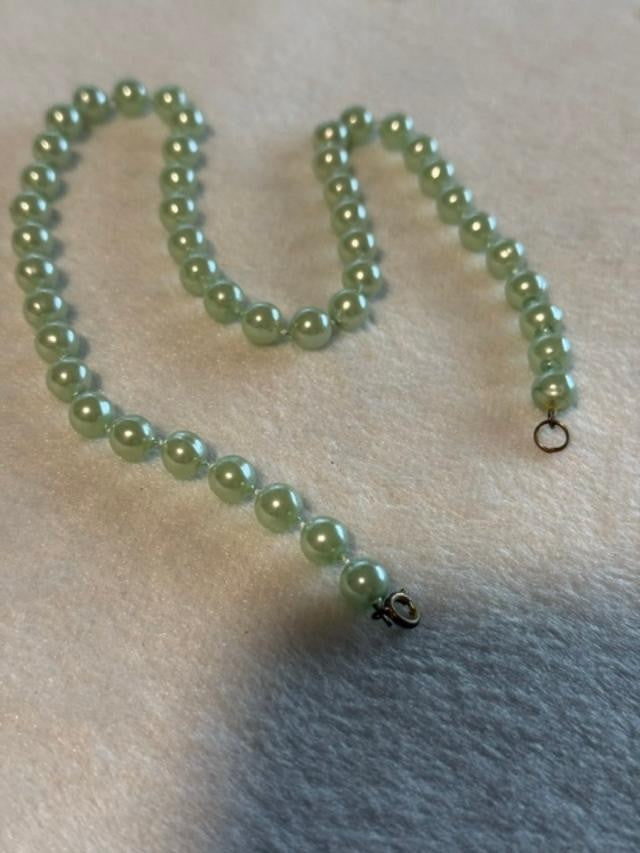 seafoam green faux pearl necklace 17 inch