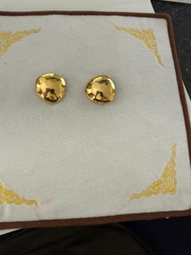 Vintage Gold Tone Hammered Disc Clip On Earrings 1.75" Modernist Unmarked