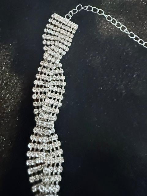 Silver Tone Clear Rhinestone Woven Mesh Choker Necklace Adjustable 17"