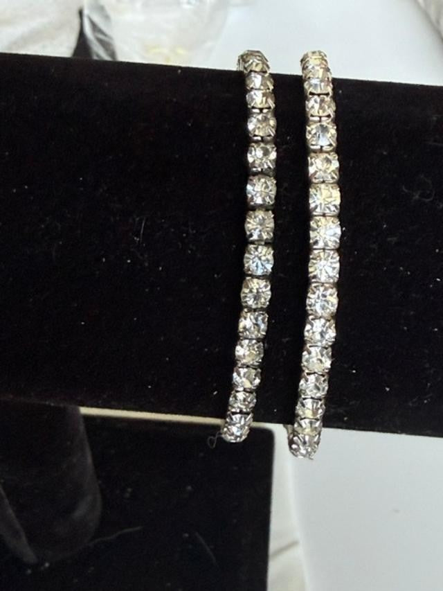Vintage Two Strands Of Clear rhinestones with silver time metal Stretchy Brace