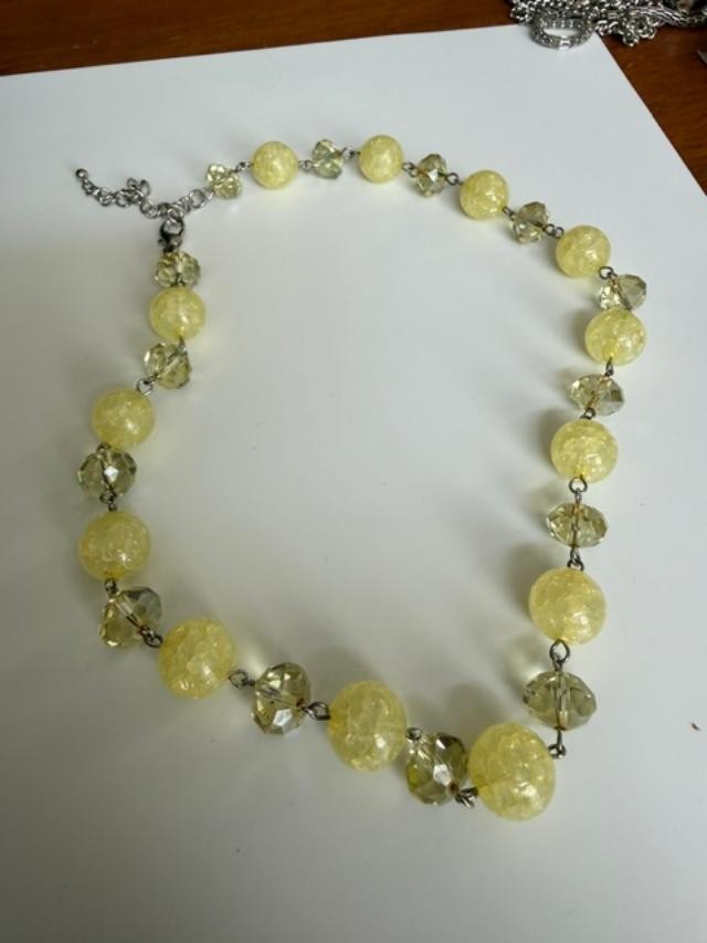 yellow glass beaded necklace