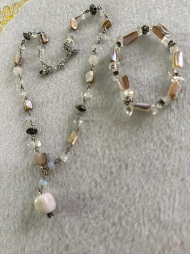 Mother of Pearl Shell Bead Necklace & Bracelet Set Crystal Silver Tone