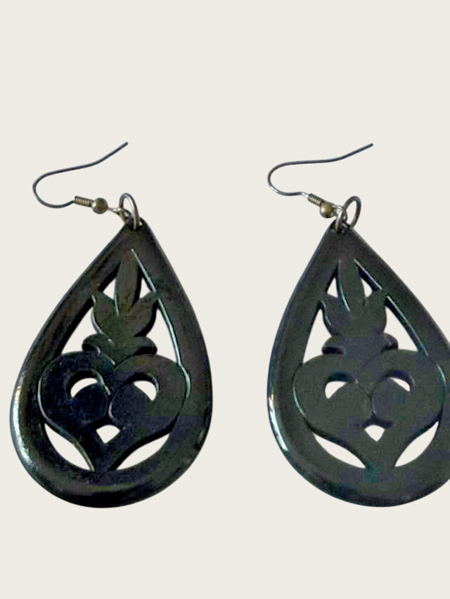 Chico's Black White Enamel Pendant Necklace & Earrings Set 18" Statement