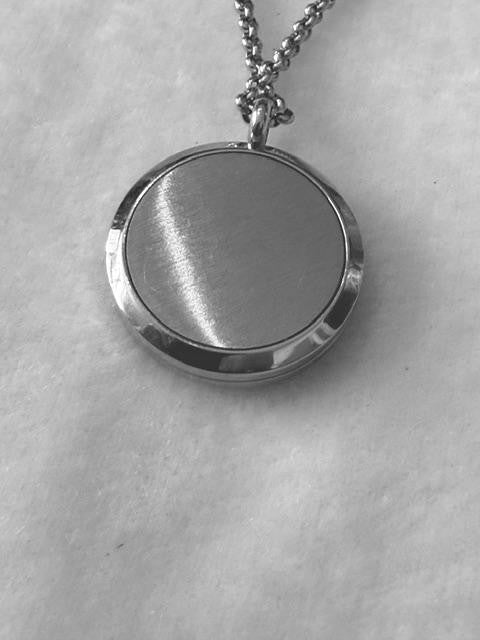 Sea Turtle Essential Oil Diffuser Locket Necklace Silver Tone 21" Chain