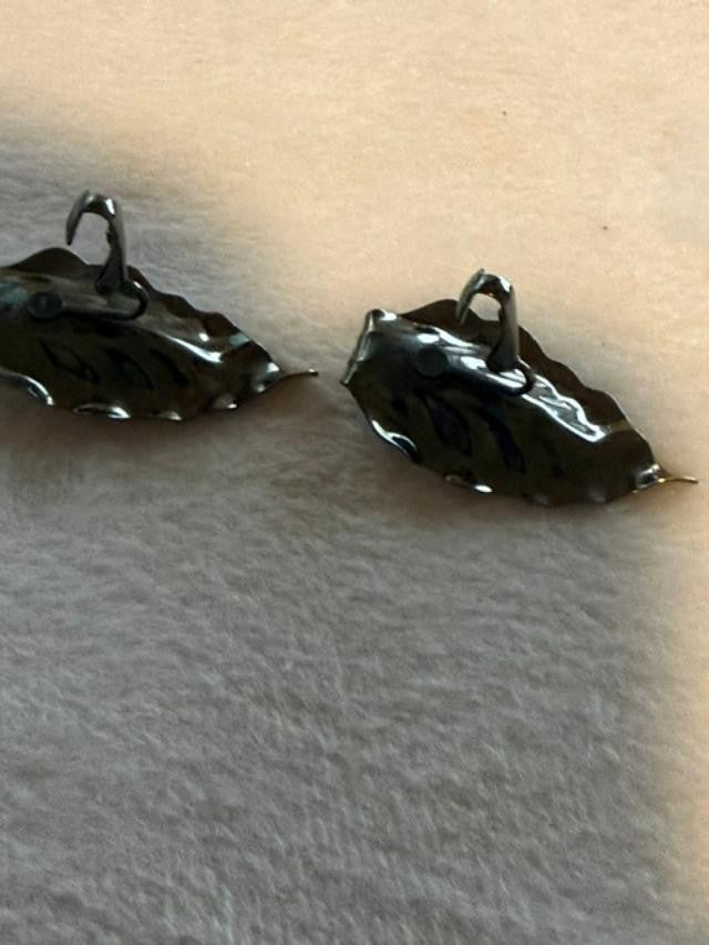 Vintage Gold Tone & Black meta lLeaf Clip On Earrings Modernist