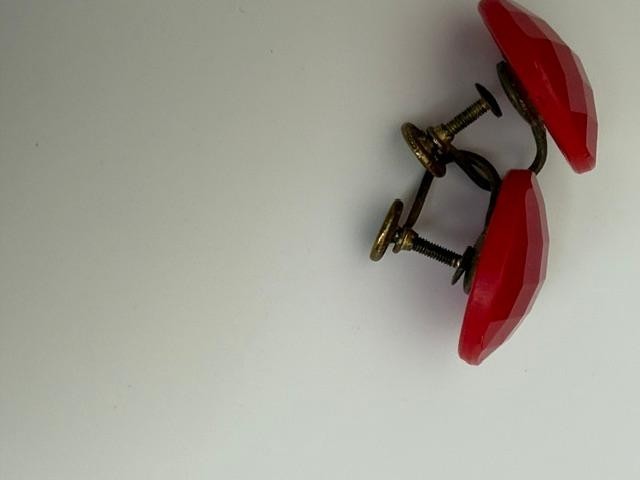 Vintage Red Faceted Earrings Screw Back Lightweight Plastic Round