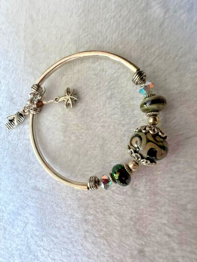 Handmade Artisan Lampwork Art Glass Bangle Bracelet Green Swirl Beads Leaf Charm