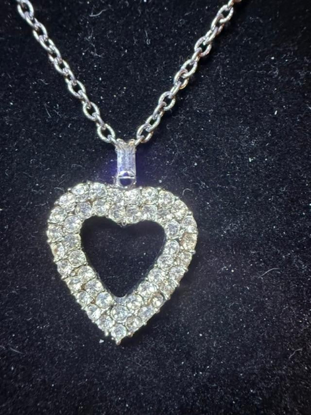 Romantic Clear Rhinestone Floating Open Heart Pendant Silver Tone Chain Necklace