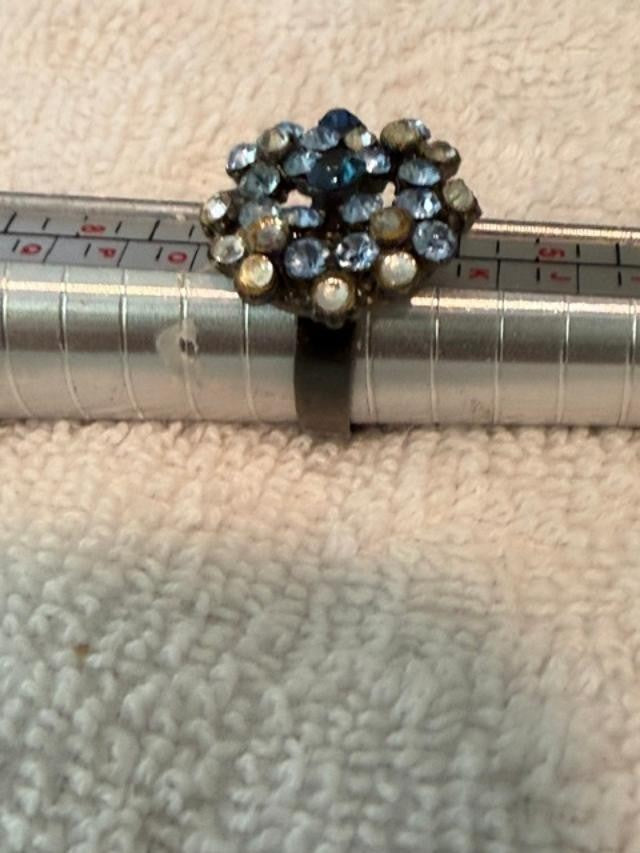 Blue Rhinestone Cluster Stretch Ring Adjustable Gunmetal Tone Size 6+