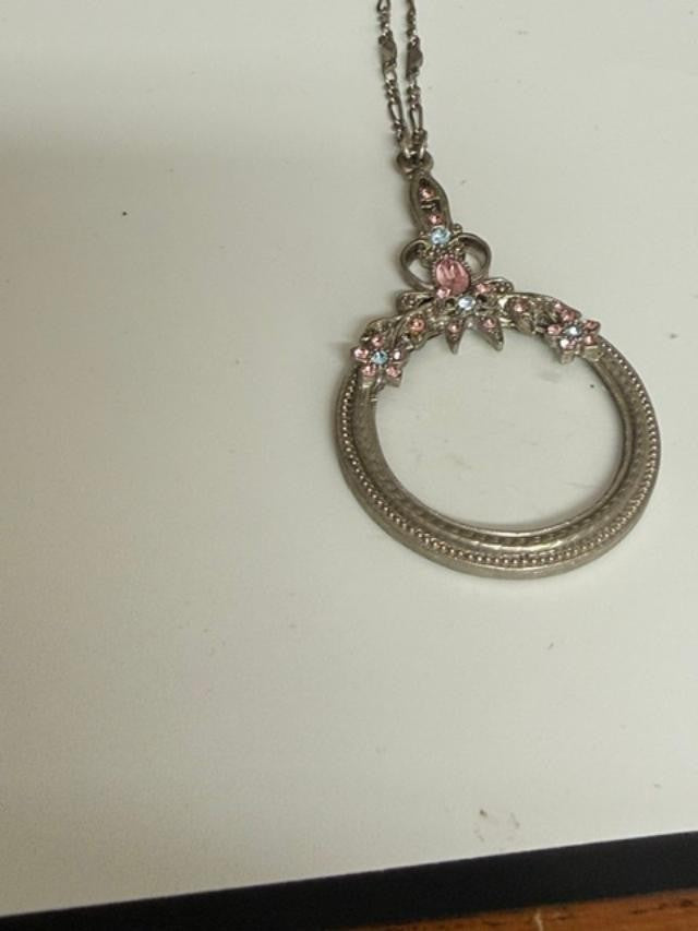 Vtg Pastel Pink Blue Rhinestone Magnifying Glass Jewelry Loupe Pendant Necklace