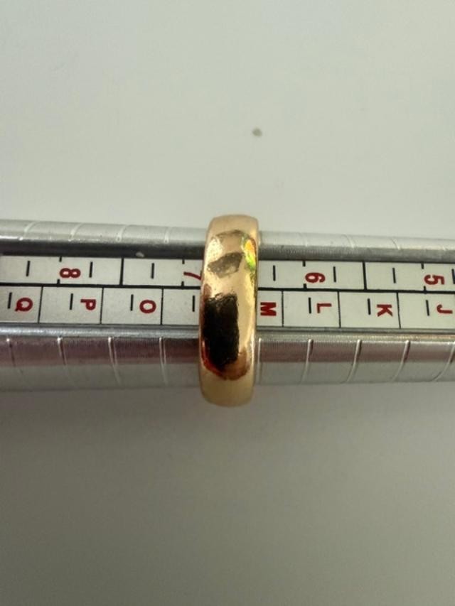 Gold Tone Smooth 3mm Adjustable Band Ring Size 7 Minimalist