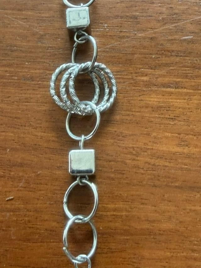 Silver Tone Textured Interlocking Circle Link Necklace 32" + 3" Extender