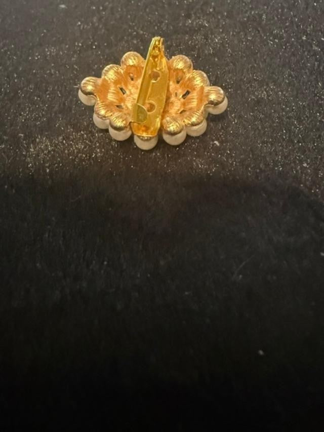 Faux Pearl Cluster Ring Gold Tone 1 Inch Statement Costume Jewelry