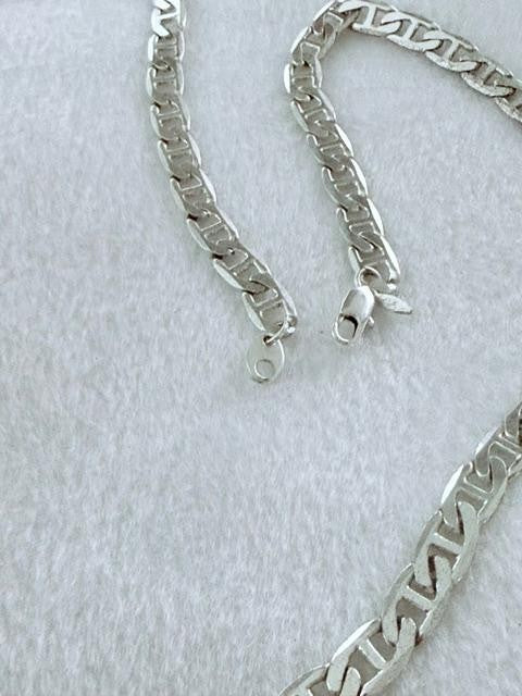GS Signed Silver Tone Flat Geometric Link Chain Necklace 23 Inch