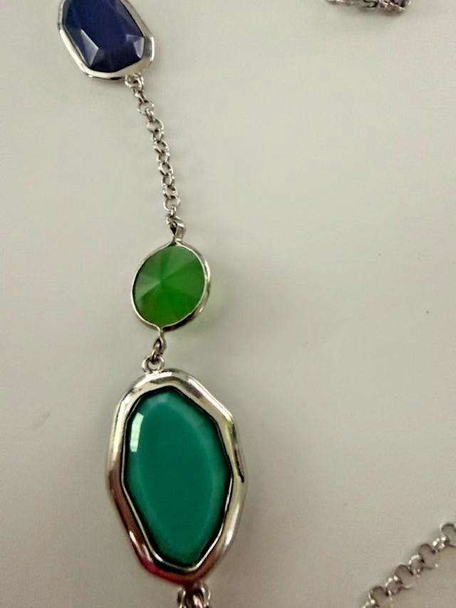 Set Premier Designs Gemma 39" Necklace 2 Pairs Green Blue Drop Earrings