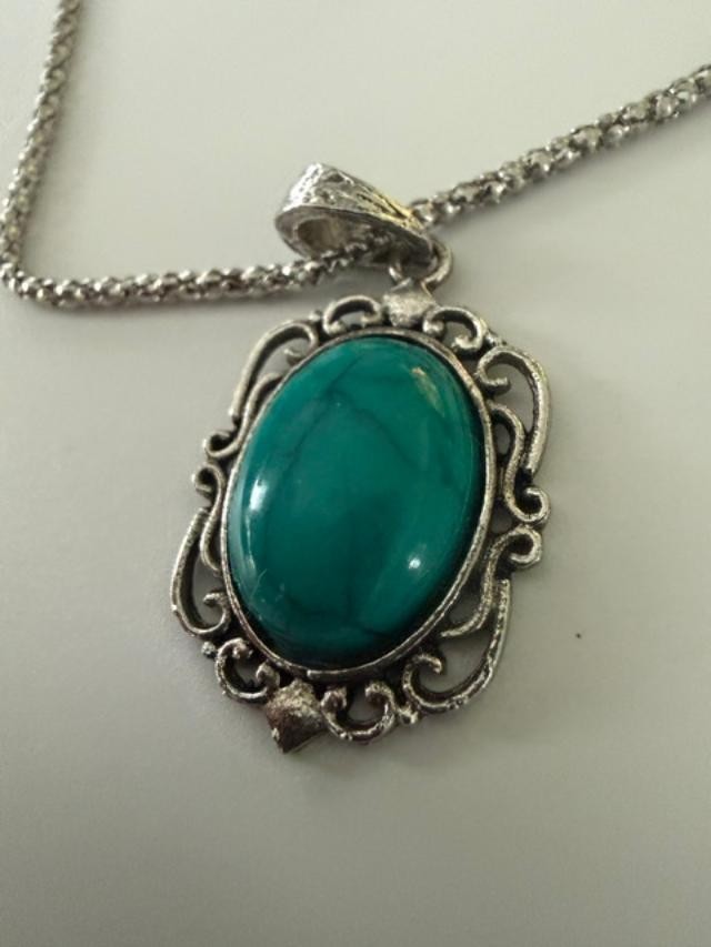 Faux Turquoise Cabochon Filigree Pendant Necklace Silver Tone 25 in