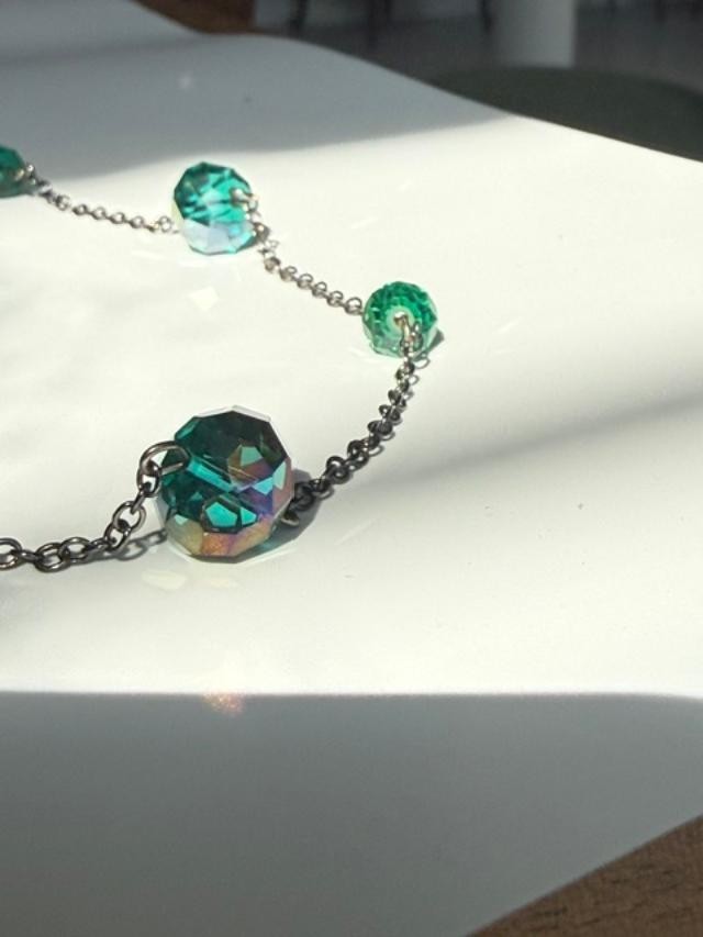 GREEN CRYSTAL NECKLACE  38" LONG