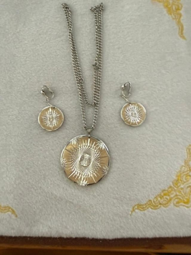 Vintage Silver Tone Sunburst Disc Pendant Necklace & Clip Earring