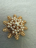 New Never Worn Faux Pearl Snowflake Brooch Gold Tone Pin 1.5 Inch