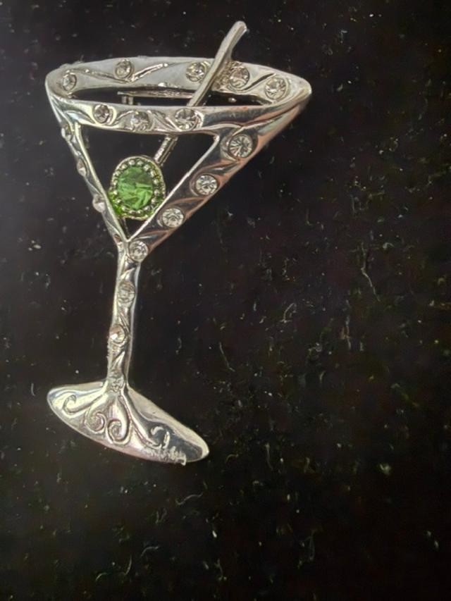 Vintage Style Martini Glass Brooch Silver Tone Rhinestone Cocktail Pin Green Oli