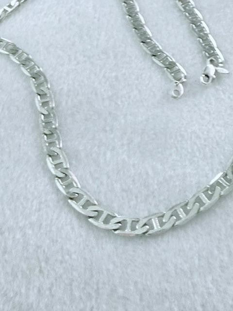 GS Signed Silver Tone Flat Geometric Link Chain Necklace 23 Inch