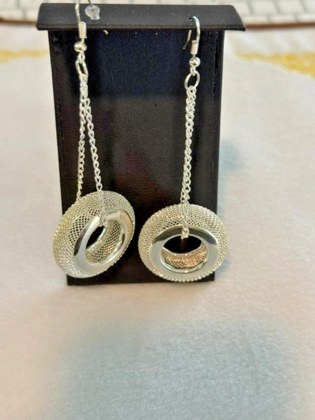 Silver Tone Mesh Donut Disc Dangle Drop Earrings Geometric Statement