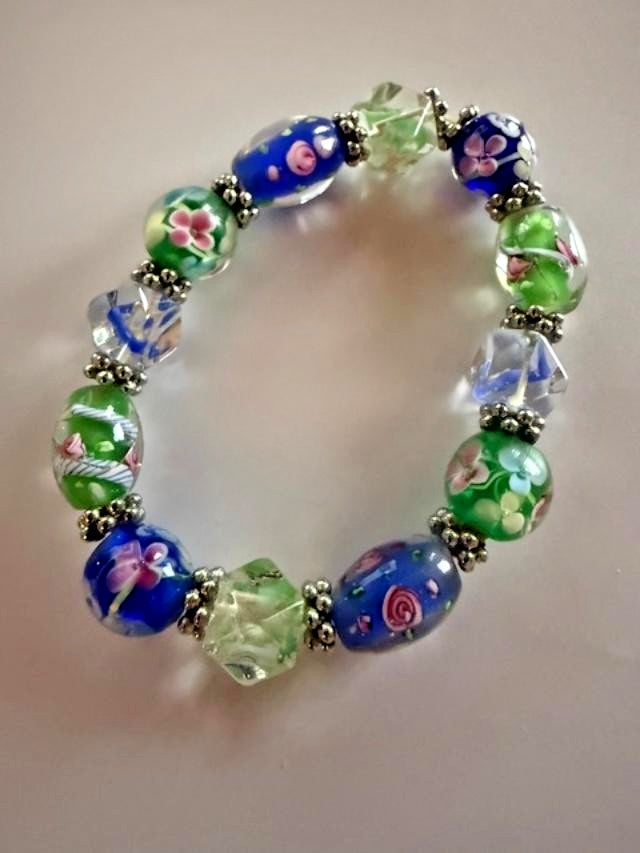 Wedding Cake Lampwork Glass Stretch Bracelet Blue Green Floral Beads