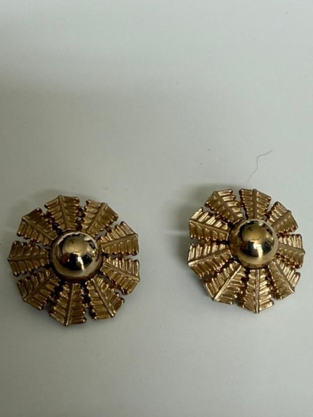 Gold Tone Textured Round Sunburst Clip On Earrings 1"