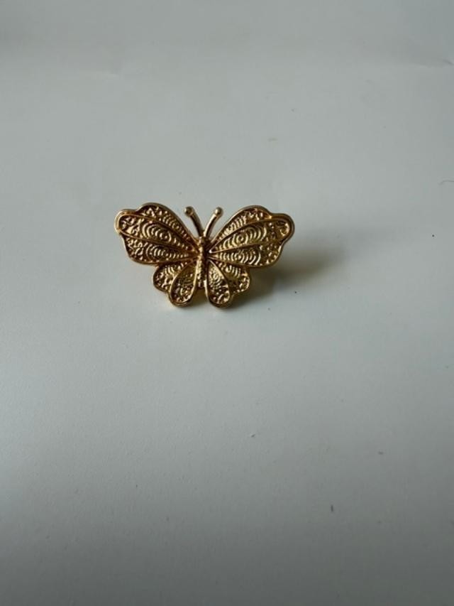 Vintage Gold Tone Textured Butterfly Brooch Pin 1.5 Inch Figural
