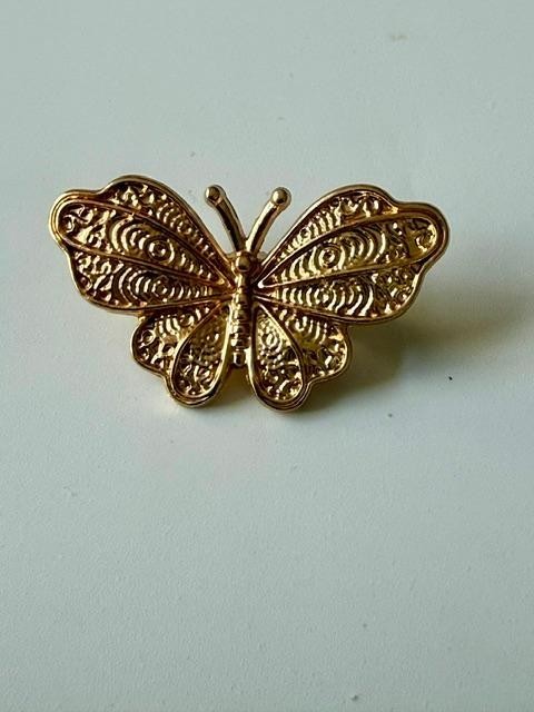 Vintage Gold Tone Textured Butterfly Brooch Pin 1.5 Inch Figural