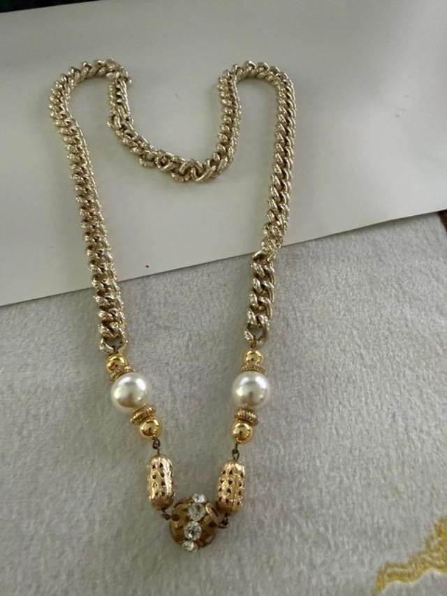 Vintage Gold Tone Curb Chain Necklace Faux Pearl Rhinestone Accent 18"