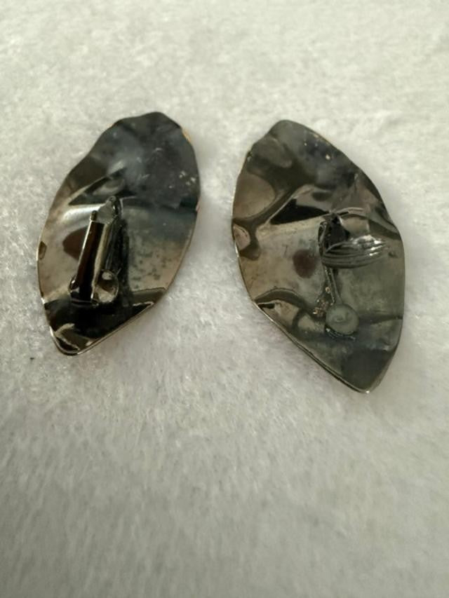 Vintage Gold Tone & Black meta lLeaf Clip On Earrings Modernist